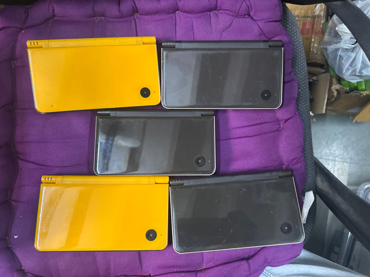 Nintendo DSi XL Console - Refurbished (Random Color)